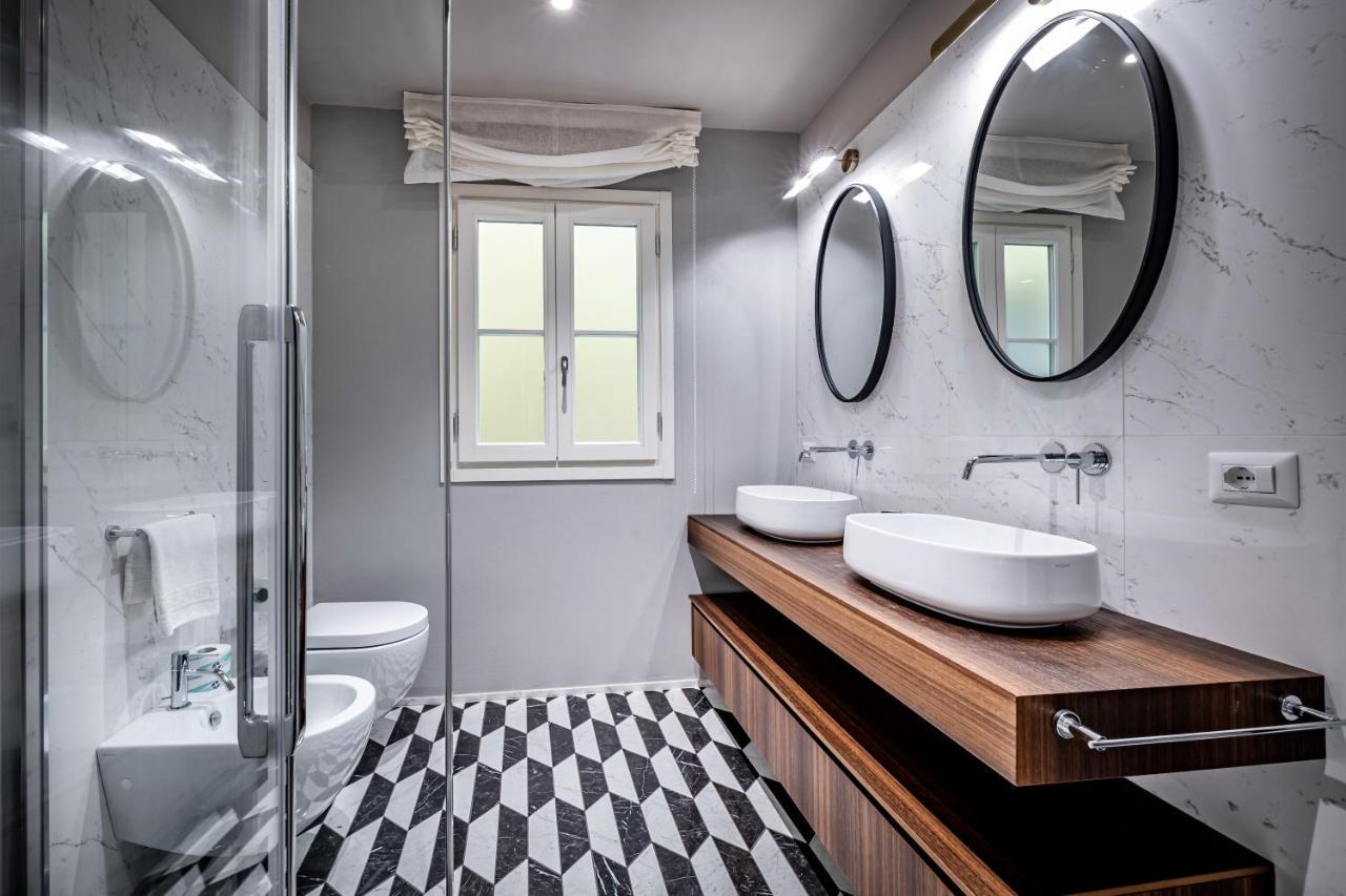 Hs4U Ricasoli Luxury Apartment Near Duomo N. 3 Florence Ngoại thất bức ảnh