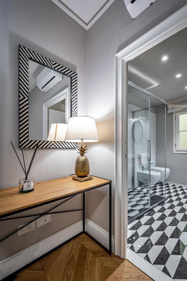 Hs4U Ricasoli Luxury Apartment Near Duomo N. 3 Florence Ngoại thất bức ảnh